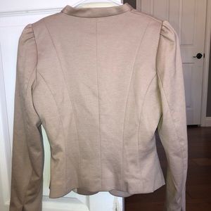 New with tags. Classy cropped blazer